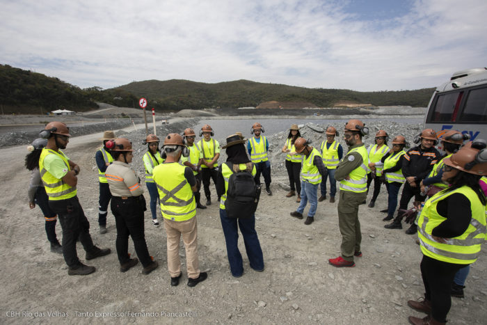 Visita técnica acompanha descaracterização de barragem e sistema de drenagem da Mina Cuiabá